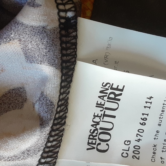 Versace - Picture 8 of 10